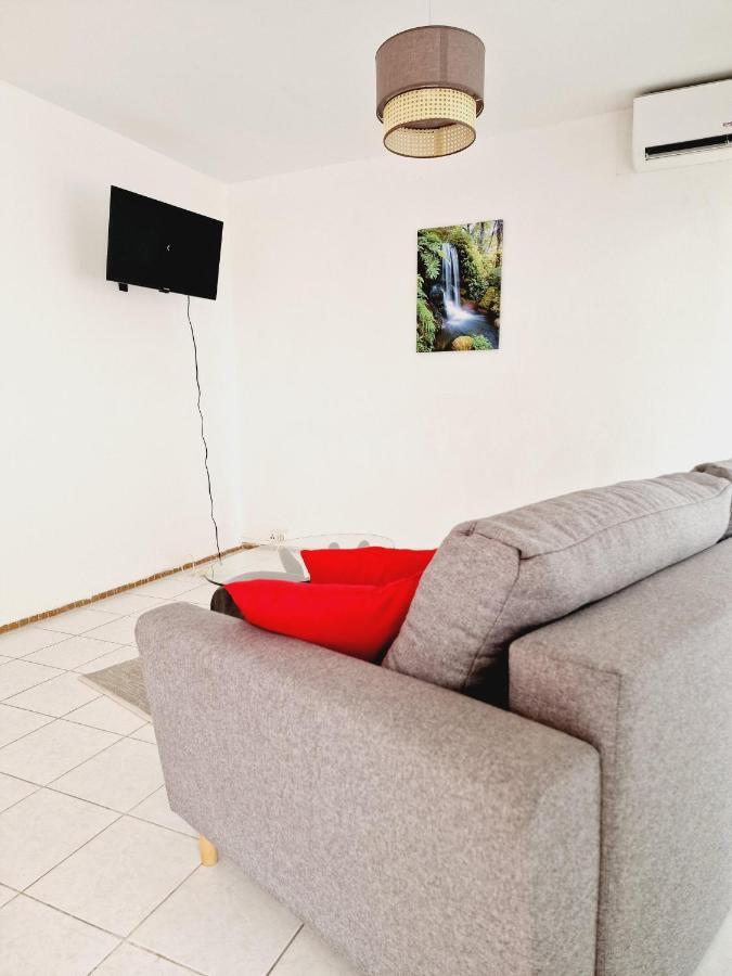 Front Cathedrale Pointe A Pitre Apartment Exterior photo