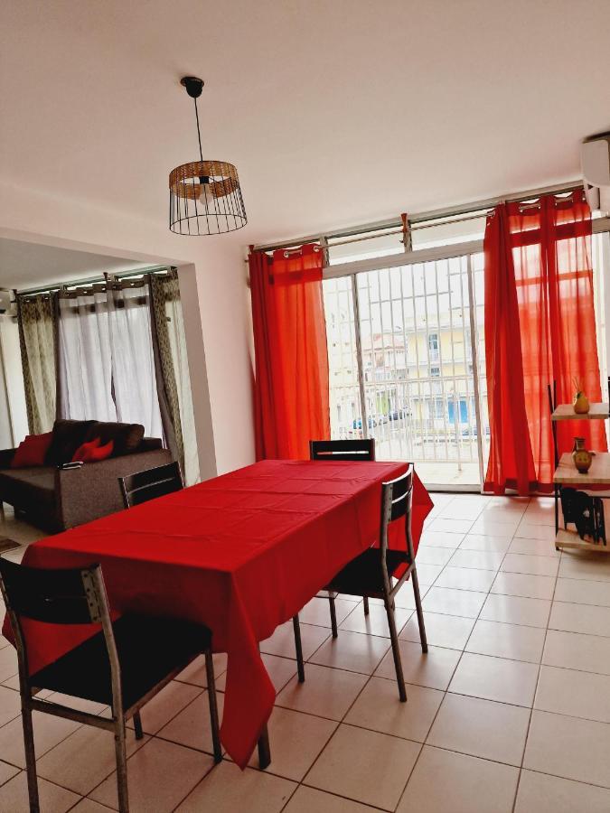 Front Cathedrale Pointe A Pitre Apartment Exterior photo